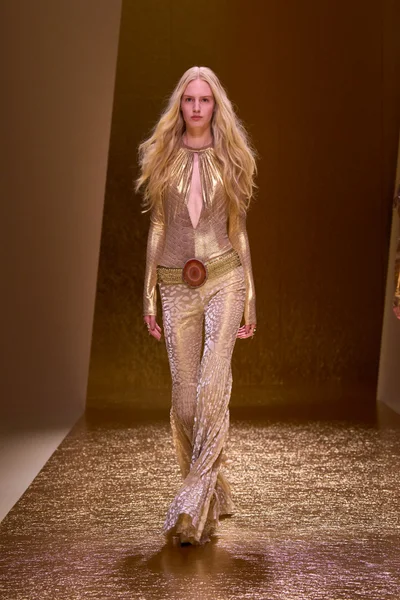 Look 33